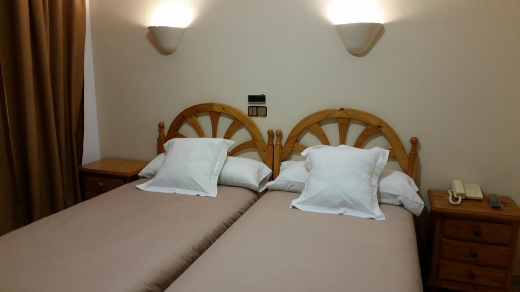 Hotel Balcon De กาซอร์ลา ภายนอก รูปภาพ